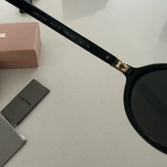 Miu Miu Sunglasses - Picture 4 of 5